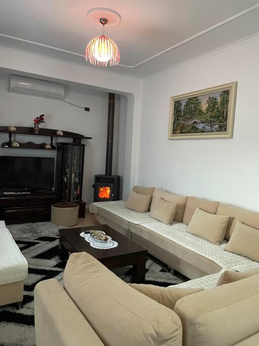 Comfortable And Luxurious Leilighet Kamez