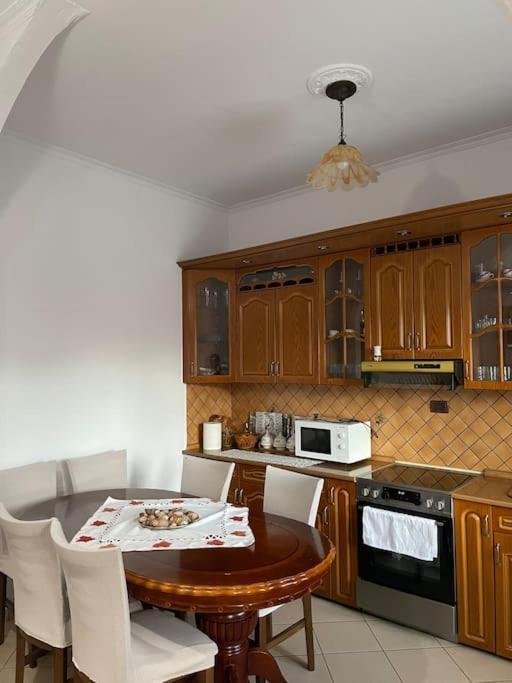 Apartament Comfortable And Luxurious Kamez